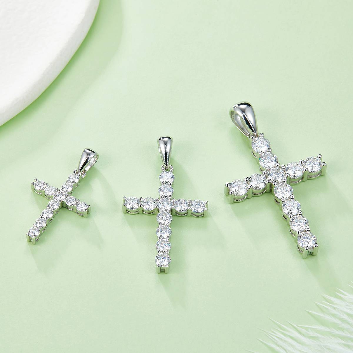 Classic Cross Necklace S925 Silver Pendant Moissanite 4.0mm D-Class